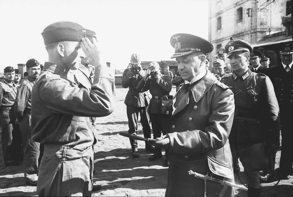 Amiralul german Erich Raeder, comandantul Kriegsmarine