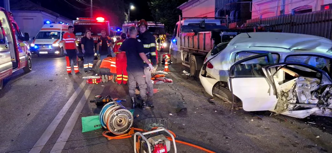 Patru muncitori au fost uciși în timp ce asfaltau o stradă din Iași. Foto: adevărul.ro