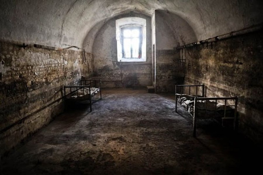 6 decembrie: Se împlinesc 74 de ani de la Experimentul Pitești-„reeducarea” prin tortură a deținuților politici