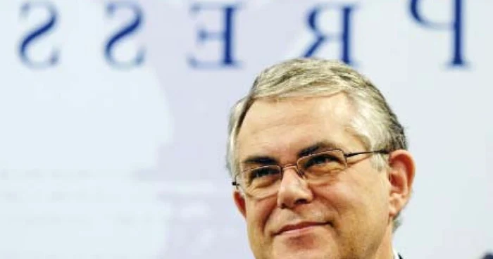 Lucas Papademos, premierul grec