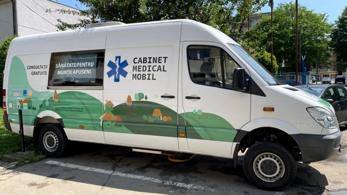 Autospeciala ce va fi folosită la caravana de vaccinare din Apuseni