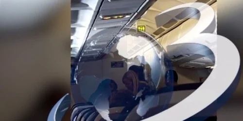 Elena Udrea in avion FOTO Antena 3