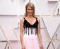 Laura Dern, câştigătoarea Oscarului pentru Cea mai bună actriţă în rol secundar a ales o ţinută Armani  jpeg