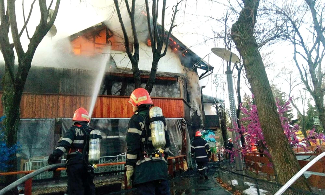 Incendiul a izbucnit la braserie în jurul orei 7.00Foto: ISU Bucureşti-Ilfov