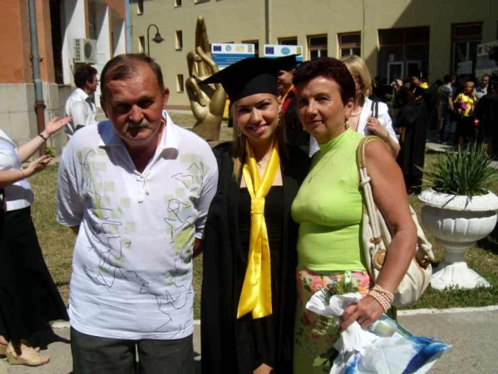 Ilaria cu părinții