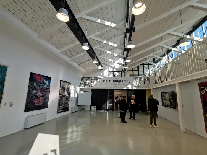 Expoziție la Fabrika FOTO Ștefan Both