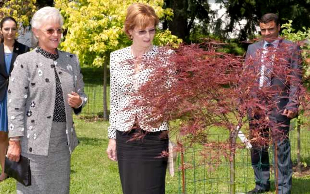 Principesa Moştenitoare Margareta şi Principesa Muna (FOTO 2013 Daniel Angelescu)