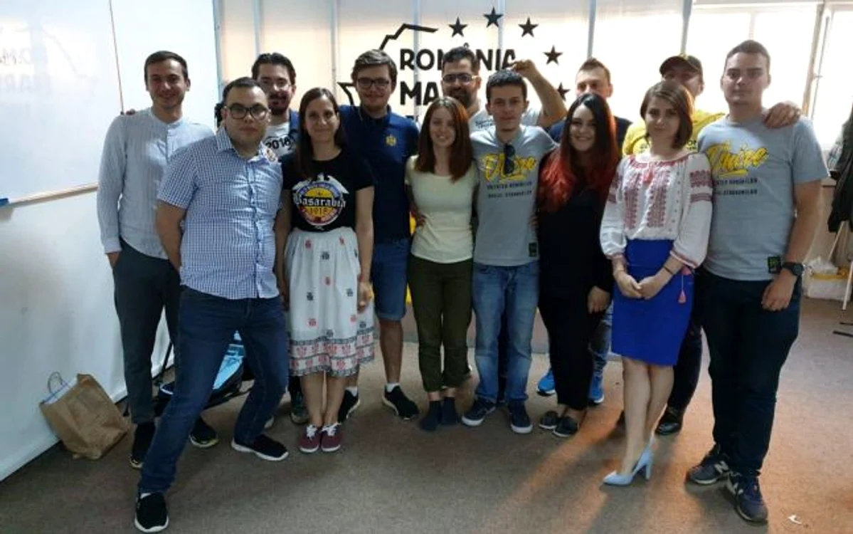 Aceasta este echipa de campanie care a reușit să bată PSD în Diaspora și Republica Moldova 