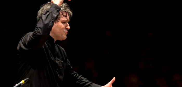 Antonio Pappano dirijează Orchestra şi Corul dell'Accademia Nazionale di Santa Cecilia