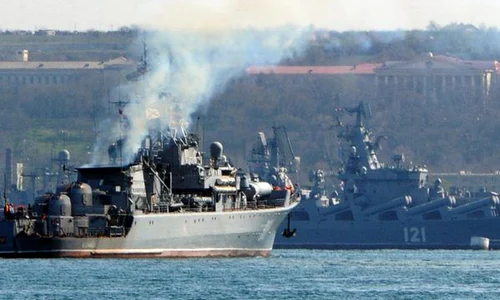 Pierdere navală uriaşă pentru Rusia  Crucişătorul „Moskva” s a scufundat jpeg
