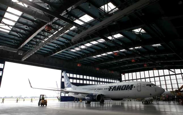 Tarom s-a înscris în licitaţia pentru contractul de achiziţii de servicii de către Poşta Română FOTO Adevărul