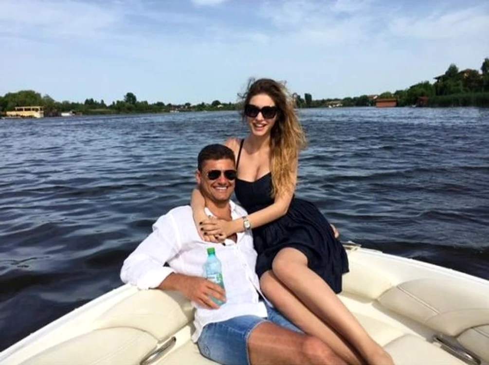 
    Cristian Boureanu şi Laura Dinca se iubesc intens în ciuda diferenţei de vârstăFoto: Arhiva personală  