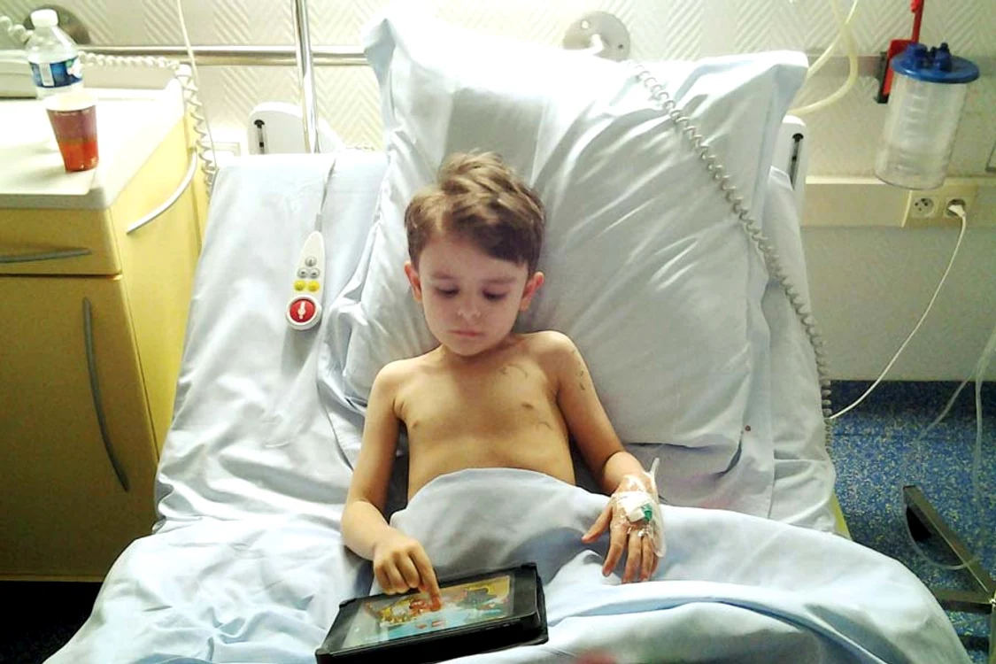 
    Rareş (4 ani) e deja  internat în Franţa  