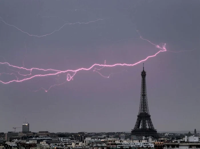 Furtună în Paris (Foto: Caters)