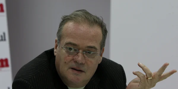Dan Matei Agathon, poreclit "Ministrul Dracula", are o relație discretă cu Sylvie jpeg