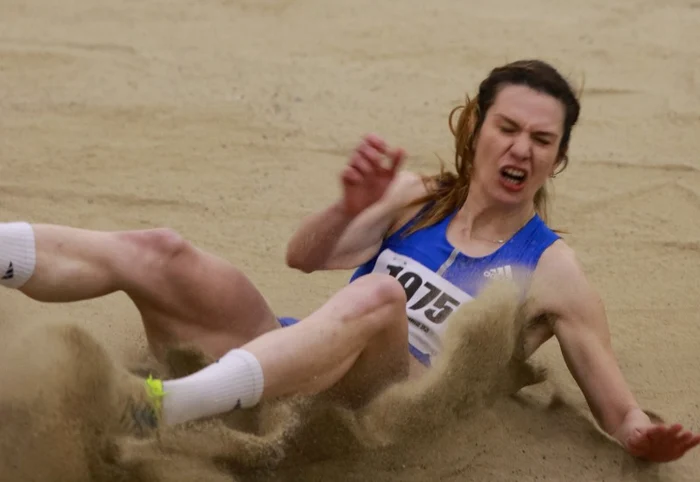Alina Rotaru a fost la 4 centimetri de recordul personalFoto: Marian Burlacu