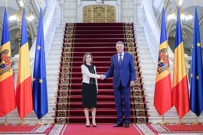 Klaus Iohannis, alături de președinta Republicii Moldova FOTO: Presidency