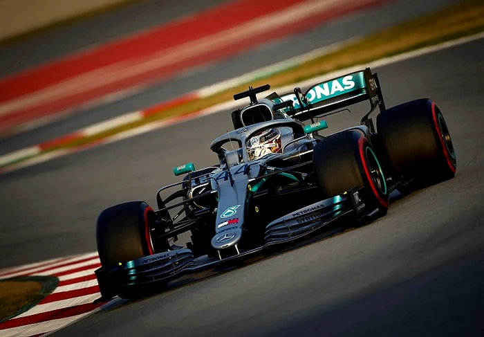 
    Lewis Hamilton este cel mai rapid pilot al momentuluiFoto: Sport Pictures  