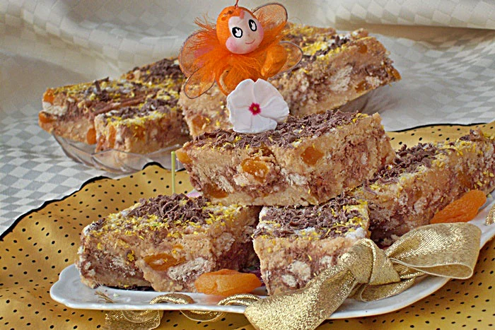 
    Prăjiturica mieroasă Maya  