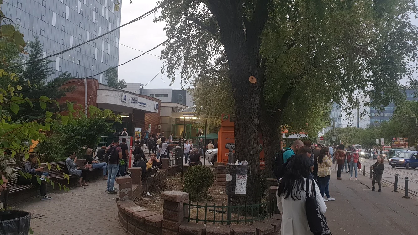 Călătorii au fost rugaţi să coboare din tren 