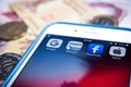 Amazon Facebook Apple Twitter FOTO Shutterstock