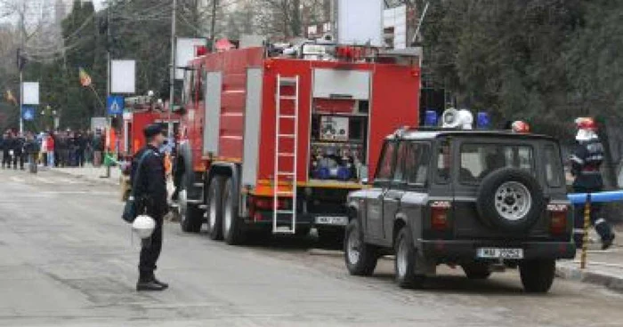 Botoşani: Incendiu devastator la un depozit de furaje din Frumuşica