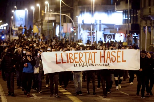 Proteste violenţe pentru eliberarea rapperului Pablo Hasel - Barcelona / 20 feb 2021 / FOTO EPA - EFE