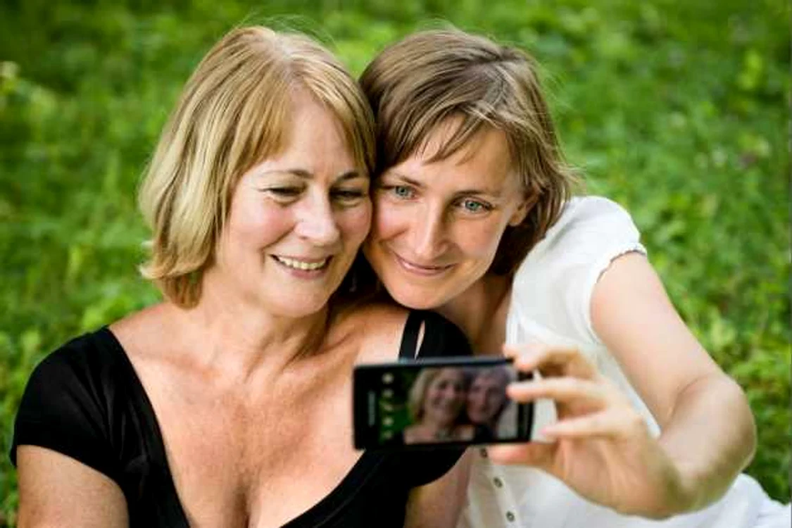 mama fiica shutter