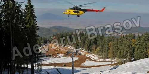 Echipamentele au fost puse pe cei 18 piloni cu ajutorul unui elicopter 