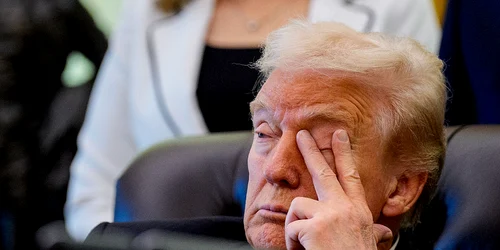 Donald Trump s-a chinuit să-și țină ochii deschiși FOTO GettyImages