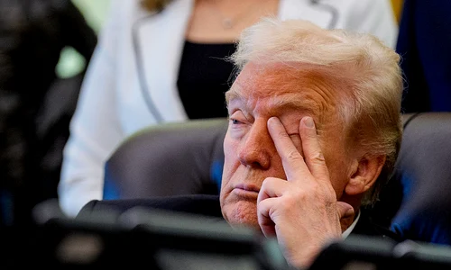 Donald Trump s-a chinuit să-și țină ochii deschiși FOTO GettyImages