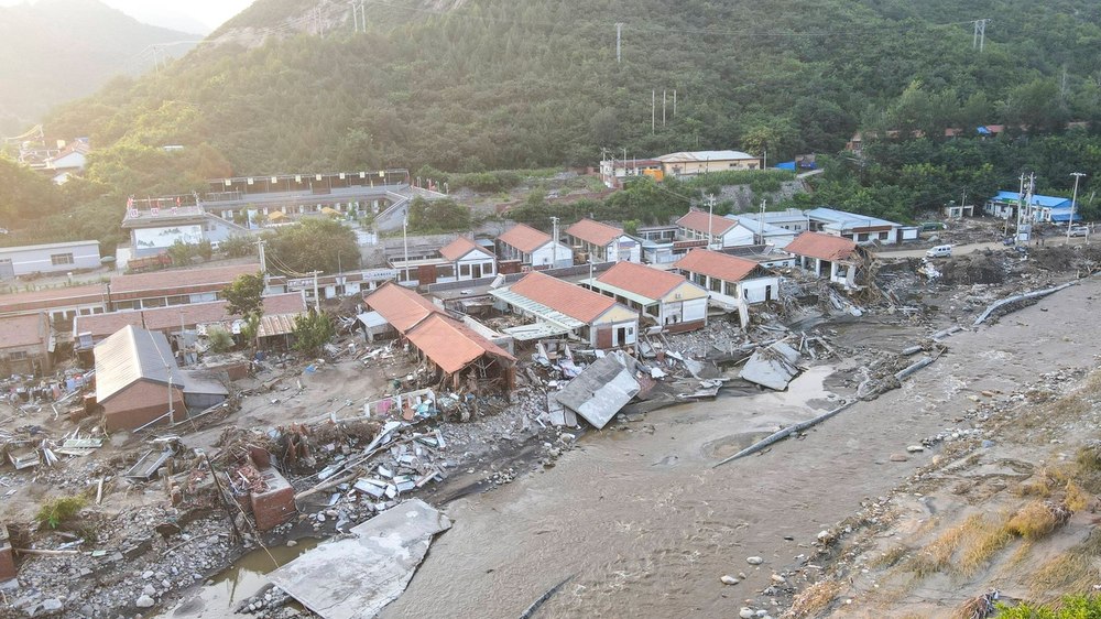 Hude poplave prizadele Peking, uvedeno najvišje stanje pripravljenosti