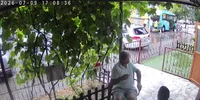 Femeile împing atobuzul, bărbații la terasă Costel CraescuFacebook mp4 thumbnail png