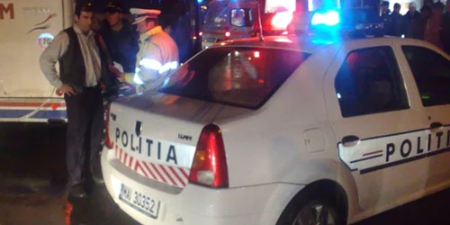 Autobuzul groazei a avariat o casă, un stâlp al Electrica şi o conductă de gaz. Foto: Arhiva