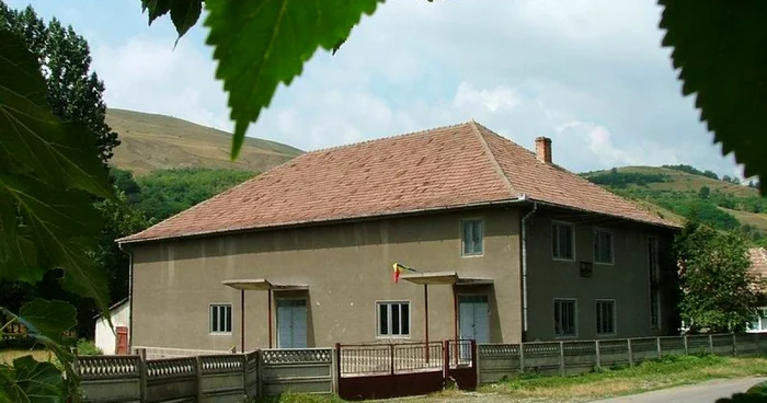 Arhivă: Căminul Cultural din Geoagiu de Sus