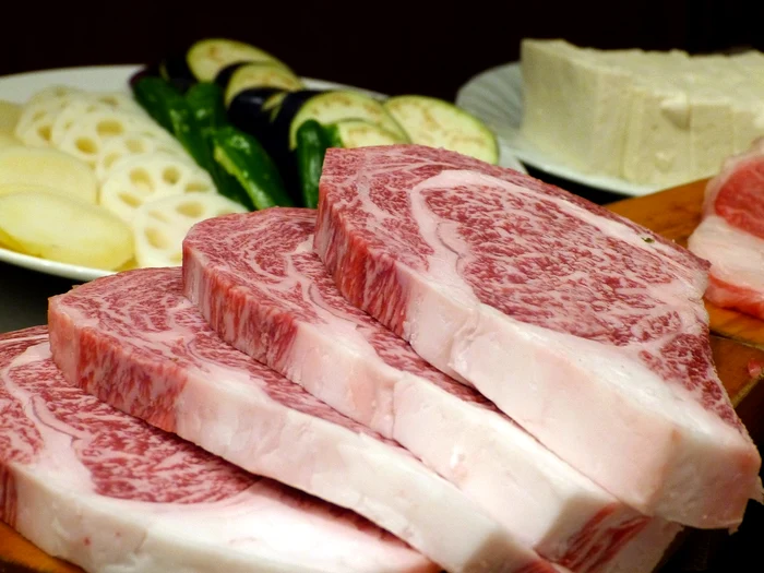 Vloggerii Cristi şi Ralu au mâncat carne KOBE FOTO: pixibay