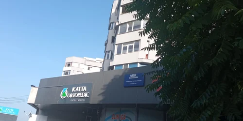 terasa bloc sinucidere bulevardul titulescu slatina   foto theo trusca (1) jpeg
