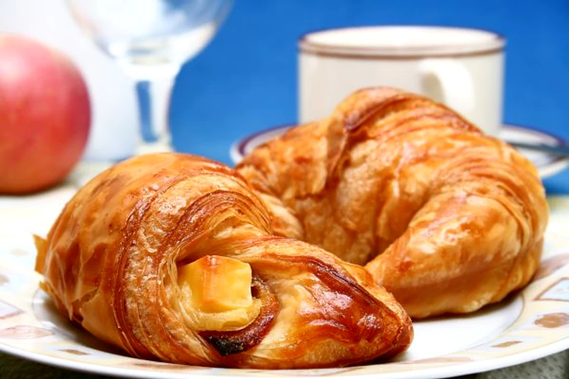 
    Consumul de produse de patiserie duce la creșterea nivelului de zahăr din sângeclicksanatate.ro  