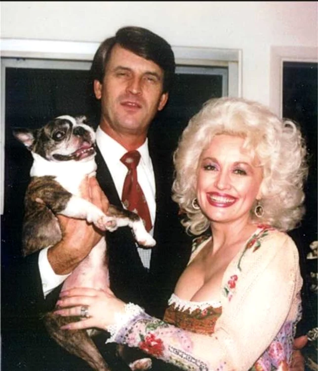 Dolly Parton şi Carl Dean au format un cuplu timp de aproape şase decenii.
