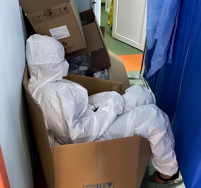 
    Scurt moment de pauză al unei asistente de la Sf. Pantelimon  