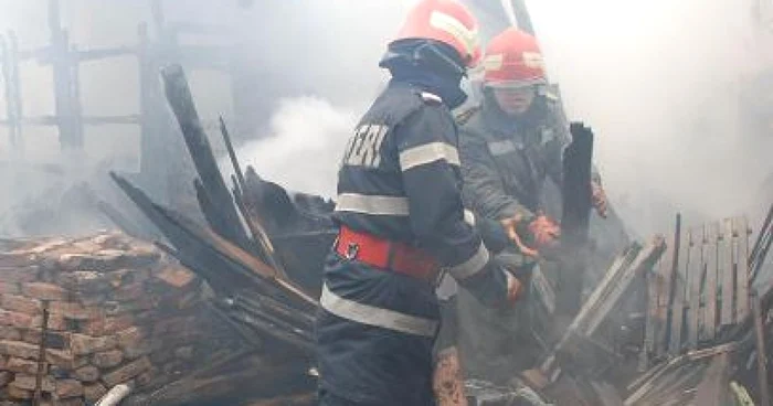 În incendiul de pe strada Odessa au murit două persoane