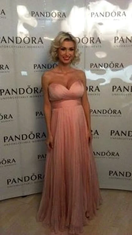 Andreea Bălan trece prin cea mai bună perioadă din viață, iar asta se vede pe chipul său