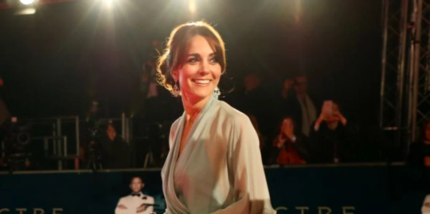 
    Kate Middleton a renunţat la sutienFoto: Wenn  
