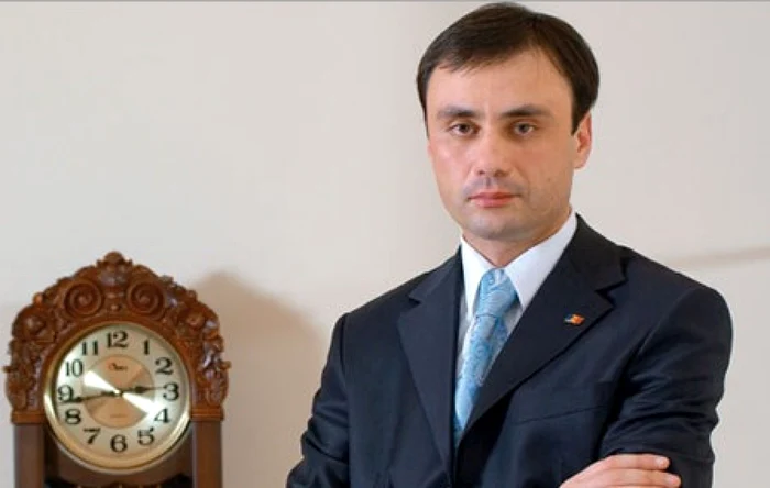 Vitalie Pârlog este candidatul oficial la funcţia de procuror general FOTO deschide.md