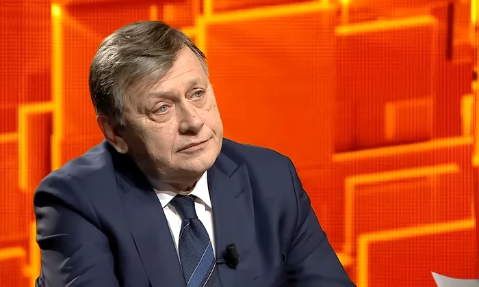 Crin Antonescu la 40 de întrebări cu Denise Rifai la Kanal D   captură (8) png