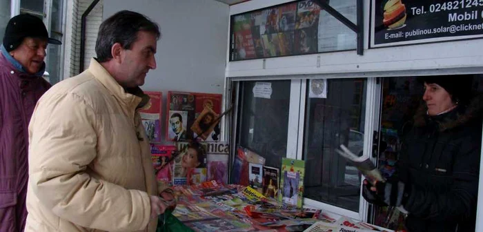 Florin Dumitrache a luat Ghidul National Gheographic de la un choşc din Centru