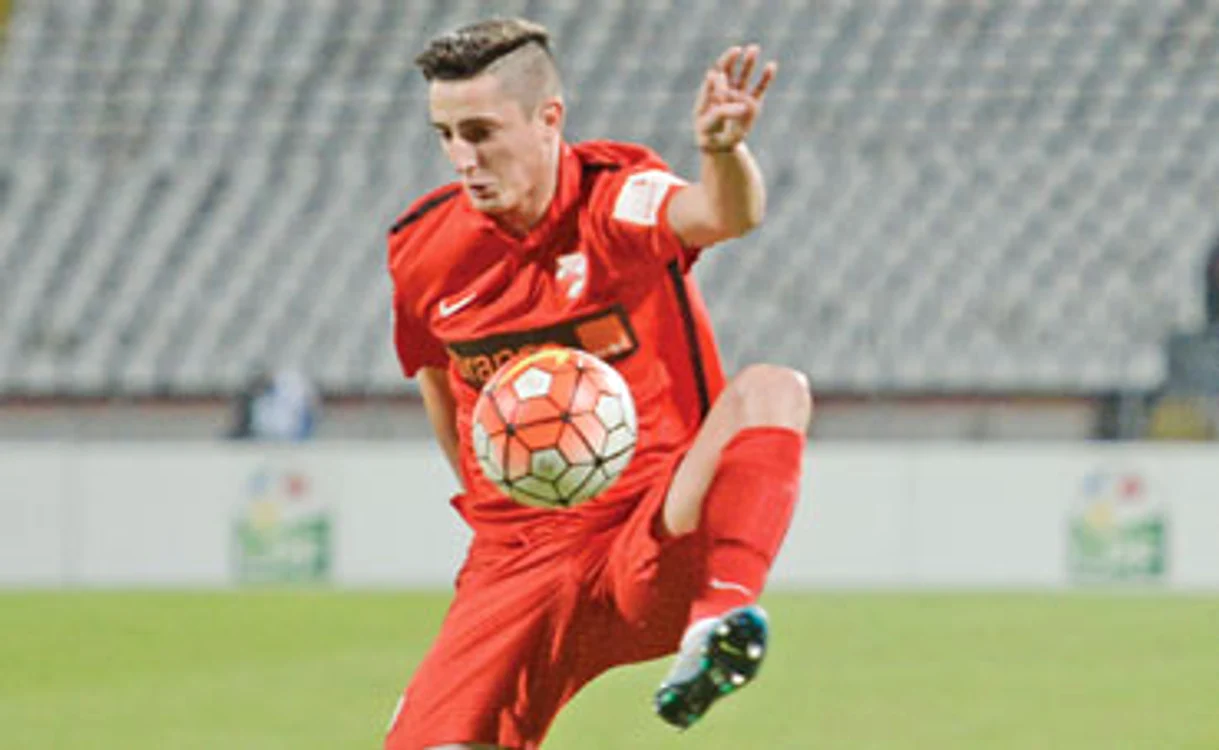 
    Steliano Filip are trei oferte de „afară” şi va părăsi pe DinamoFoto: Sportpictures.eu  
