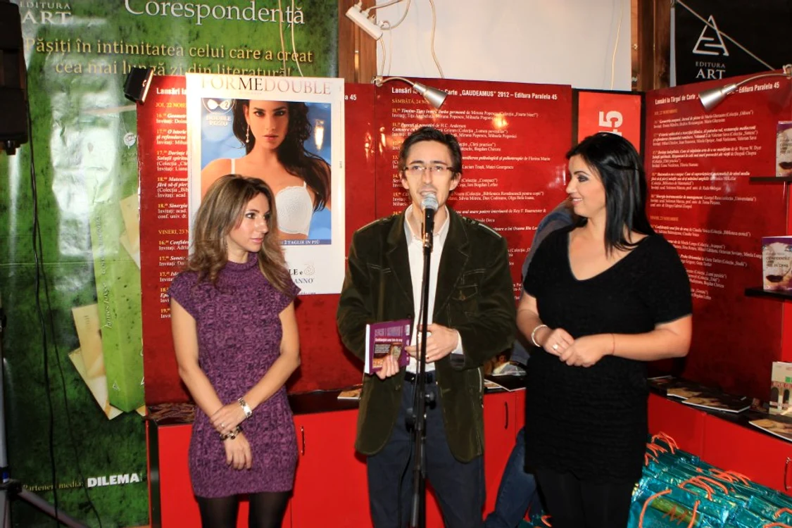Lansarea cărţii «Confidenţele unei fete de oraş», de Claudia Voicu.