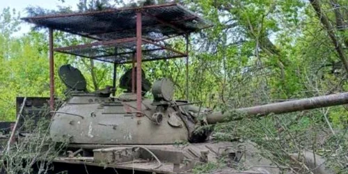 tanc rusesc T 55 in ucraina jpg