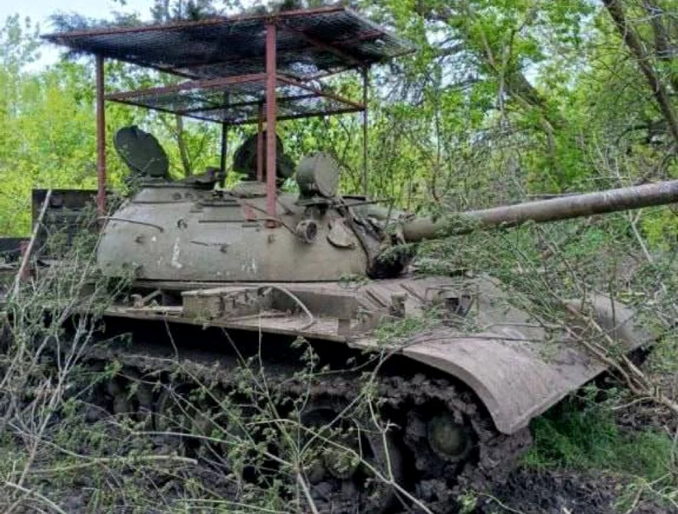 Tanc model T -55 pe frontul din Ucraina/FOTO:X